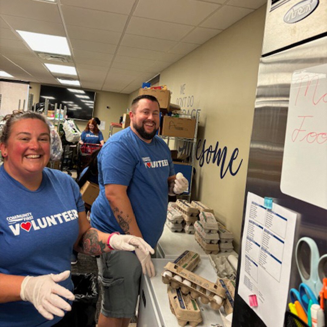 Volunteers at food pantry.